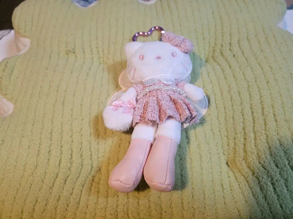 ハローキティ ぬいぐるみ キーホルダー ピンク ドレス - メルカリ