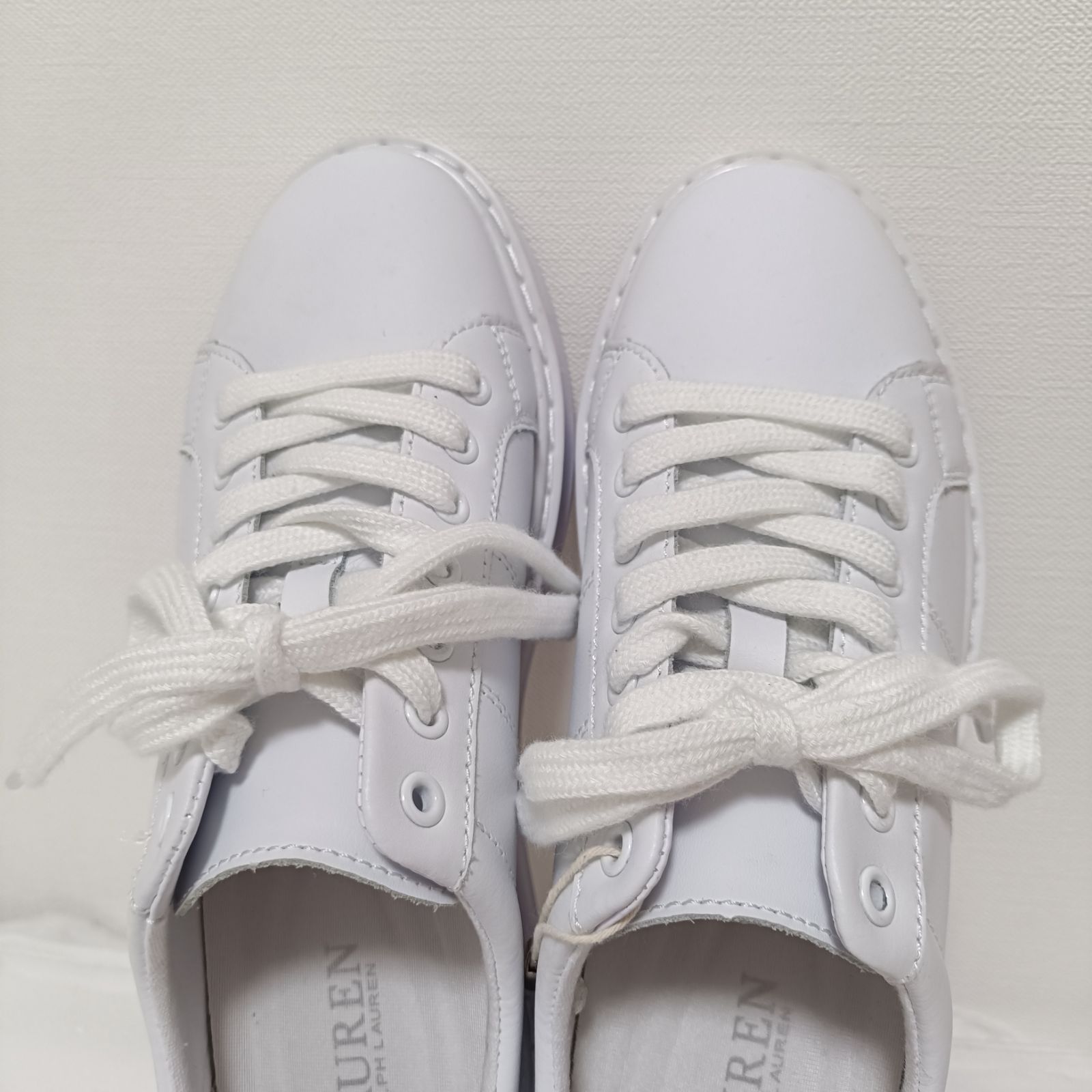 新品未使用】Lauren Ralph Lauren ローレンラルフローレン スニーカー 