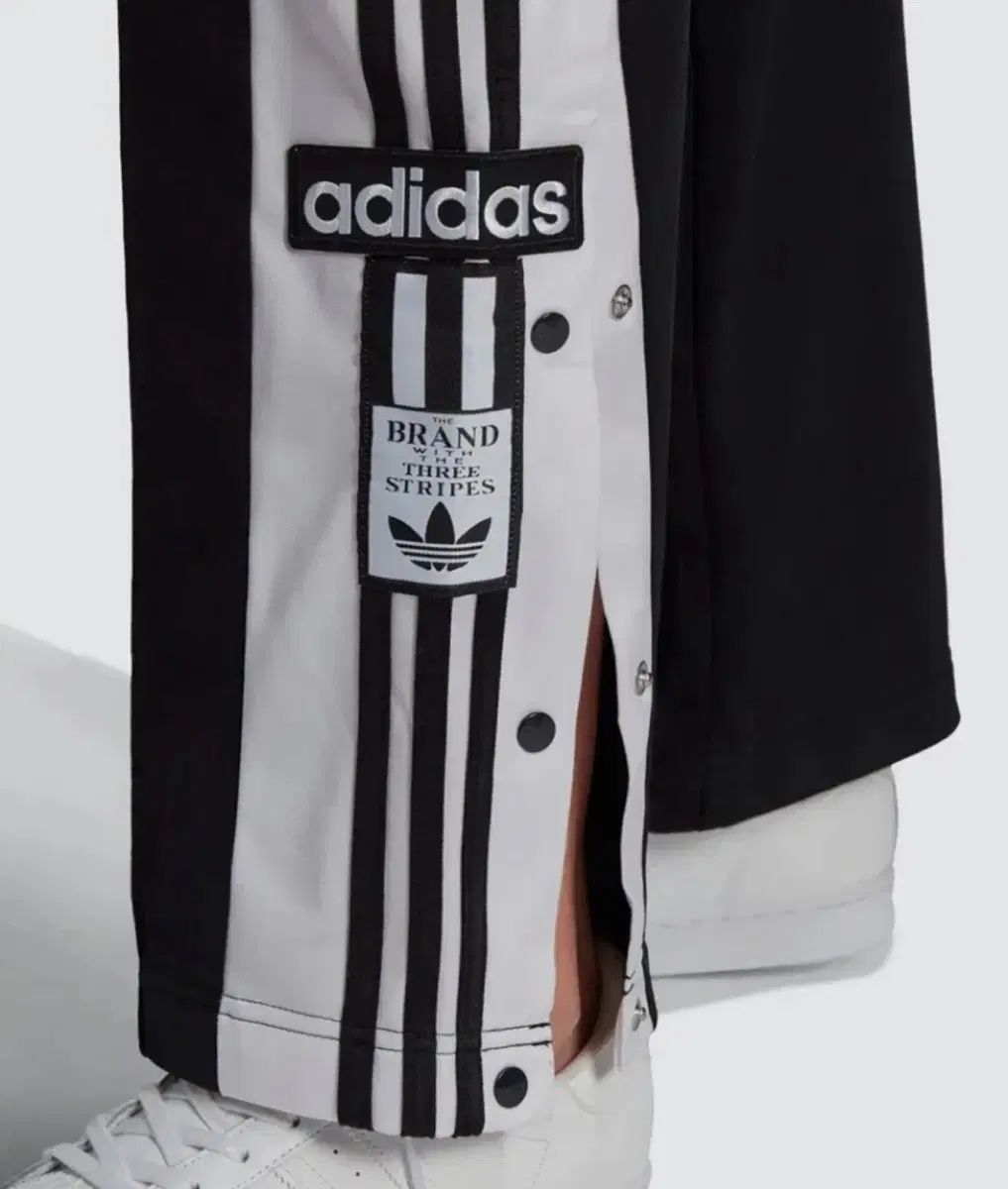 アディダス アディブレーク パンツ