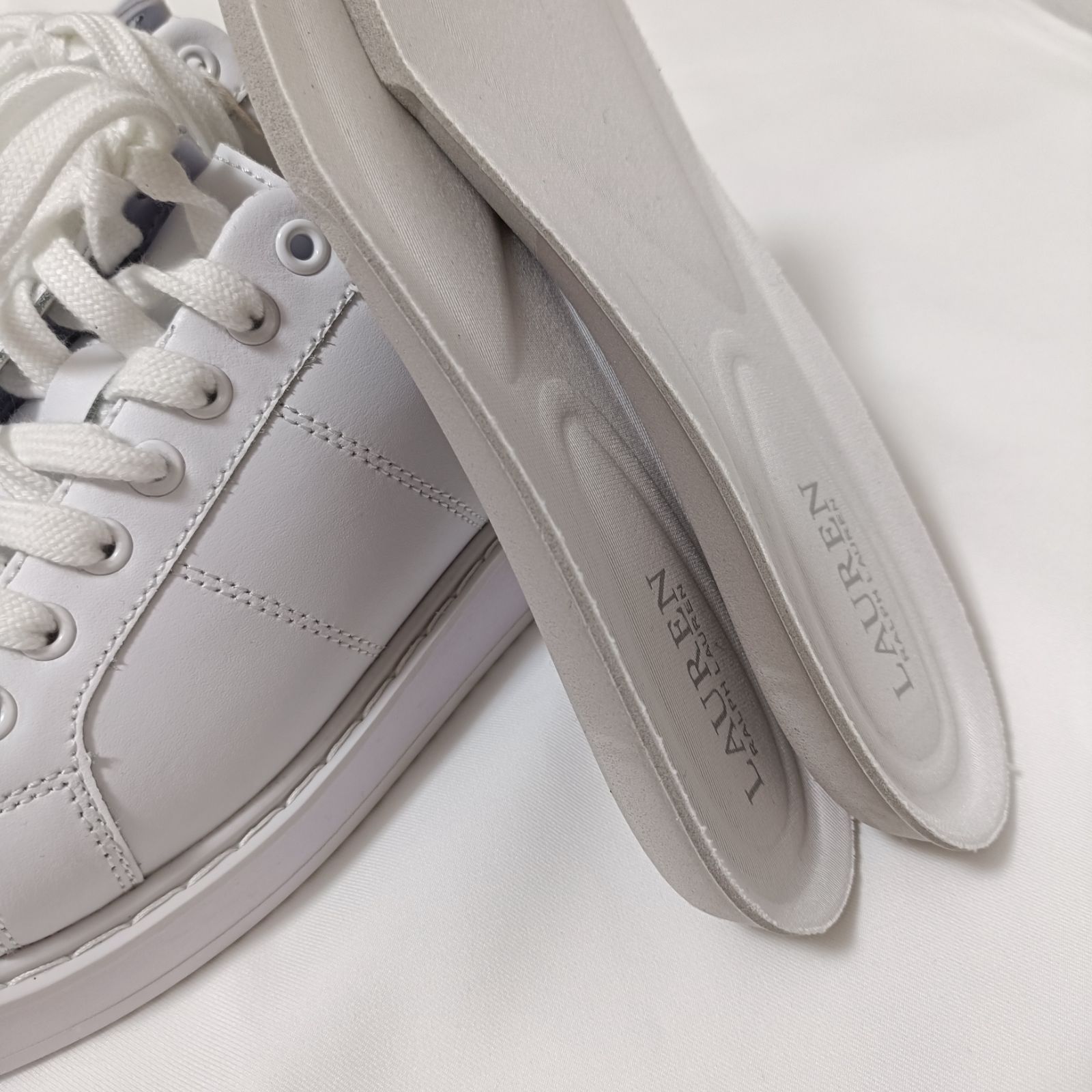 新品未使用】Lauren Ralph Lauren ローレンラルフローレン スニーカー 