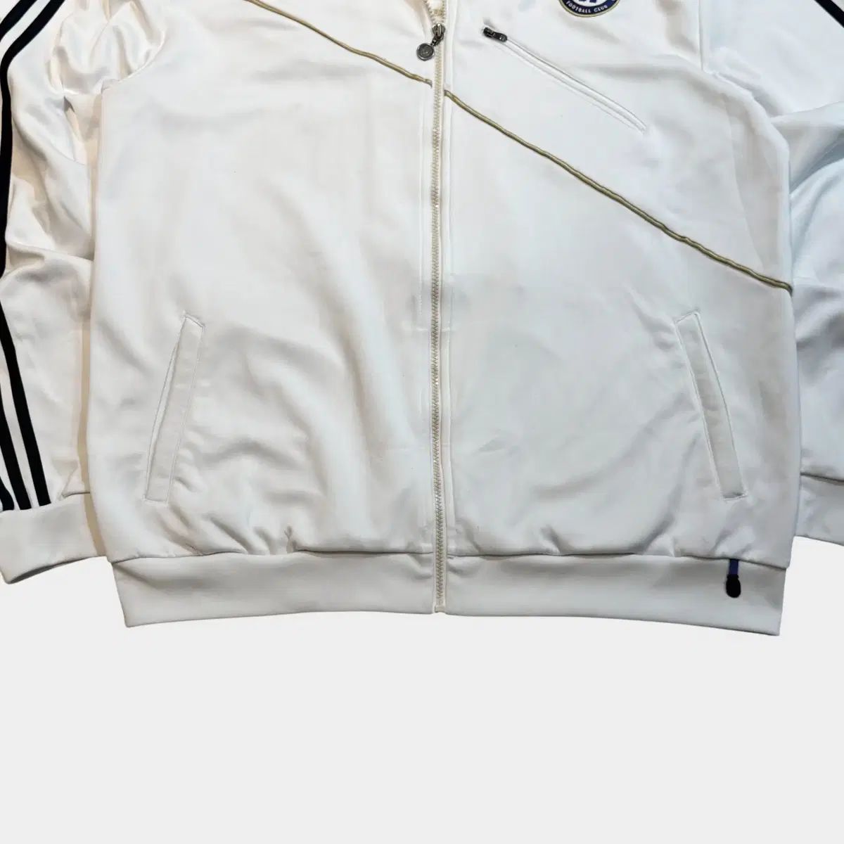 トラックジャージ