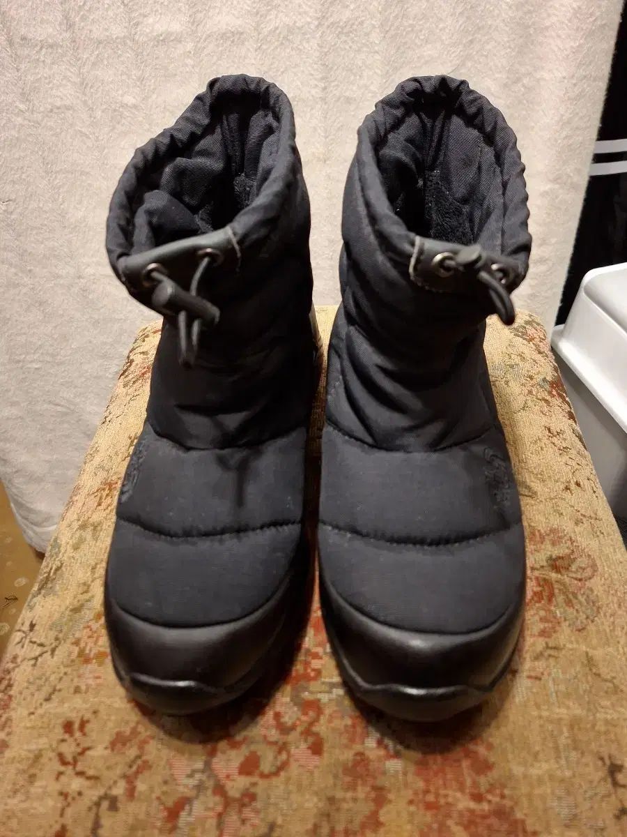 ザノースフェイス ダウン ショート ブーツ ブラック