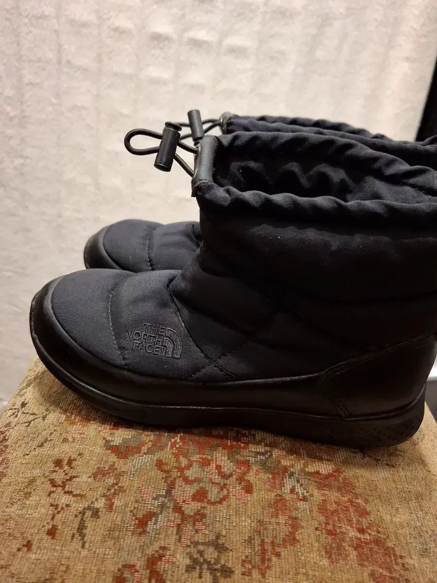 ザノースフェイス ダウン ショート ブーツ ブラック