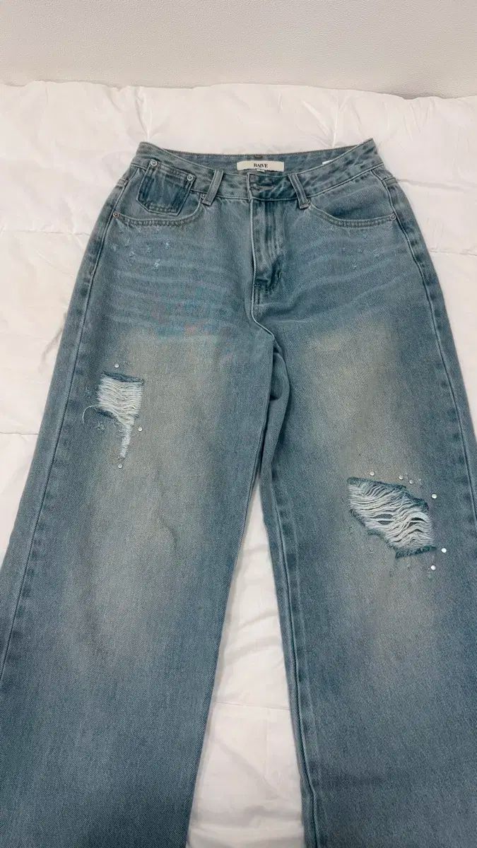 RAIVE ライトブルーデニム