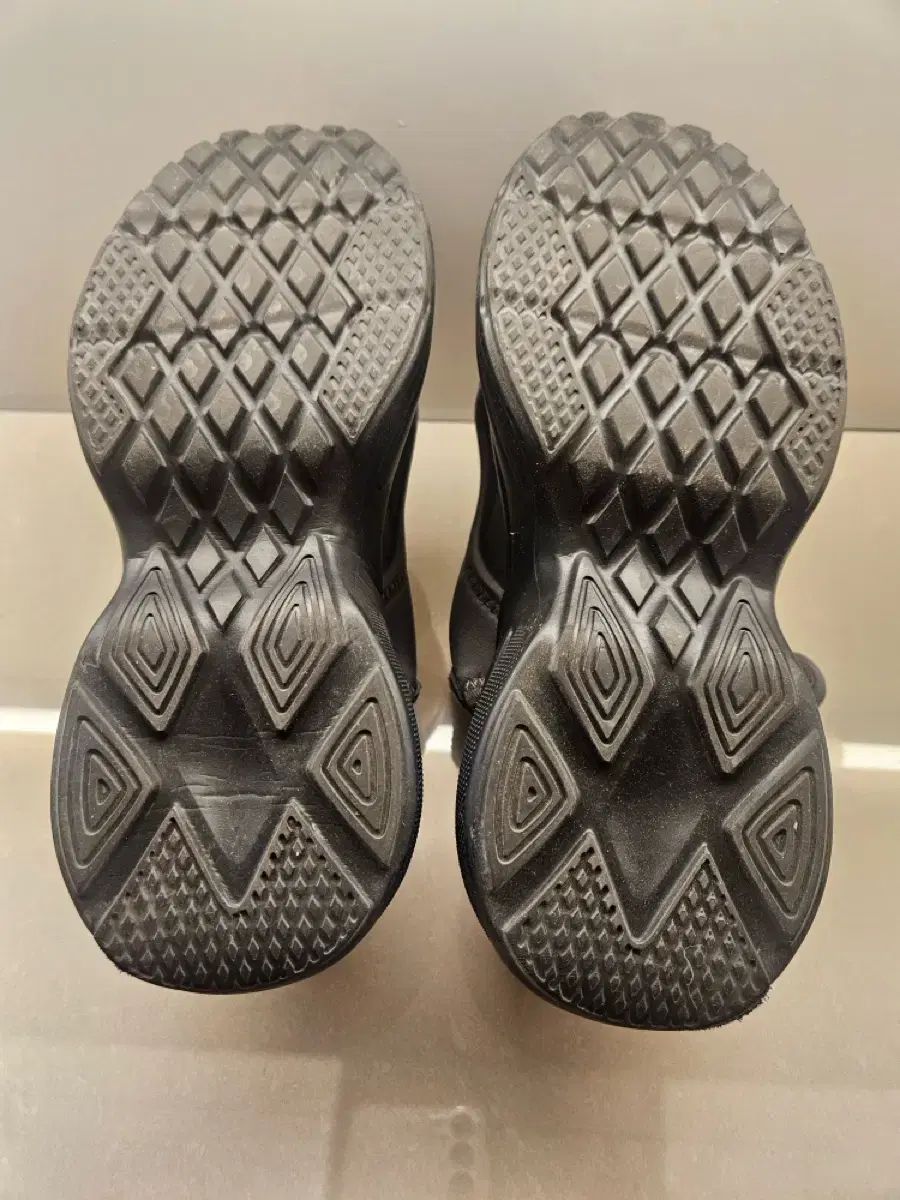 フラットフォーム 230