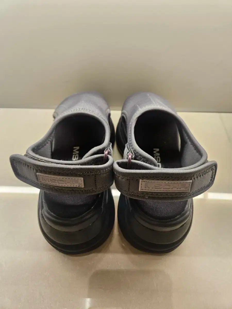 フラットフォーム 230