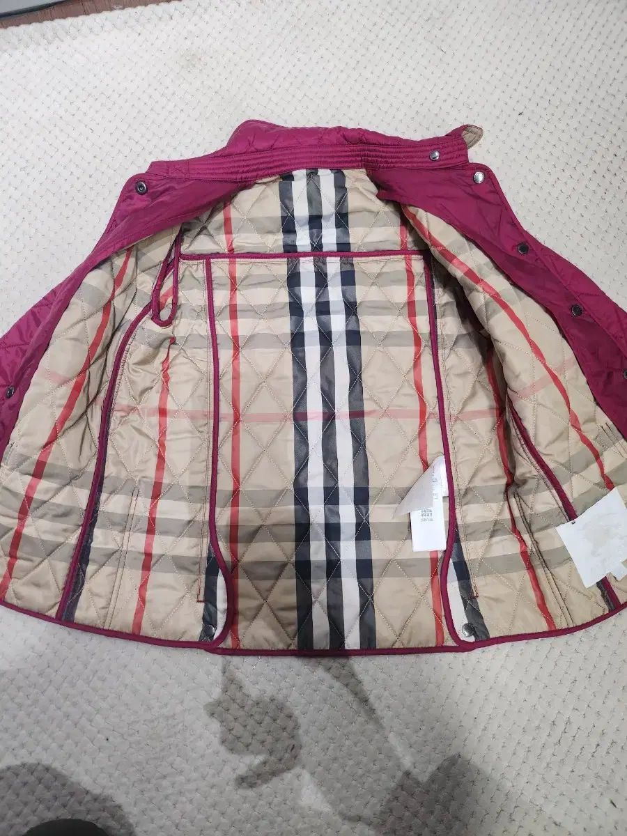 バーバリー ピンク キルティング ジャケット キッズ - メルカリ