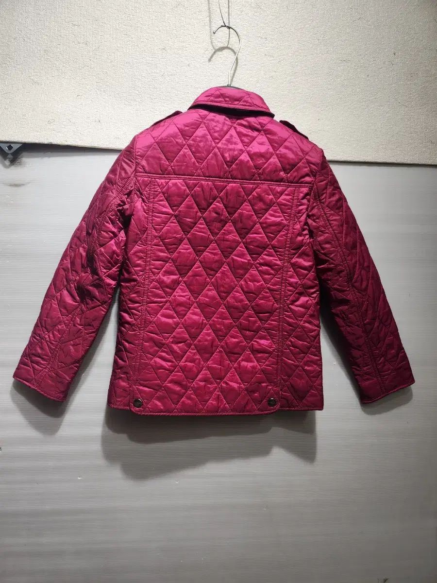 バーバリー ピンク キルティング ジャケット キッズ - メルカリ