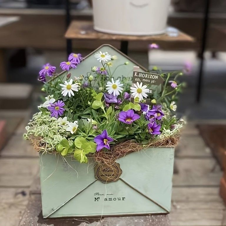 壁掛けプランター】アイアン製 スクエア型 植木鉢 多肉植物/ハーブ/花