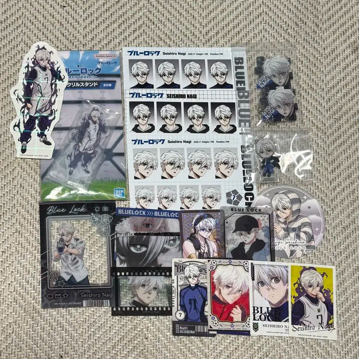ブルーロック 凪 誠士郎 グッズ まとめ出品 - メルカリ