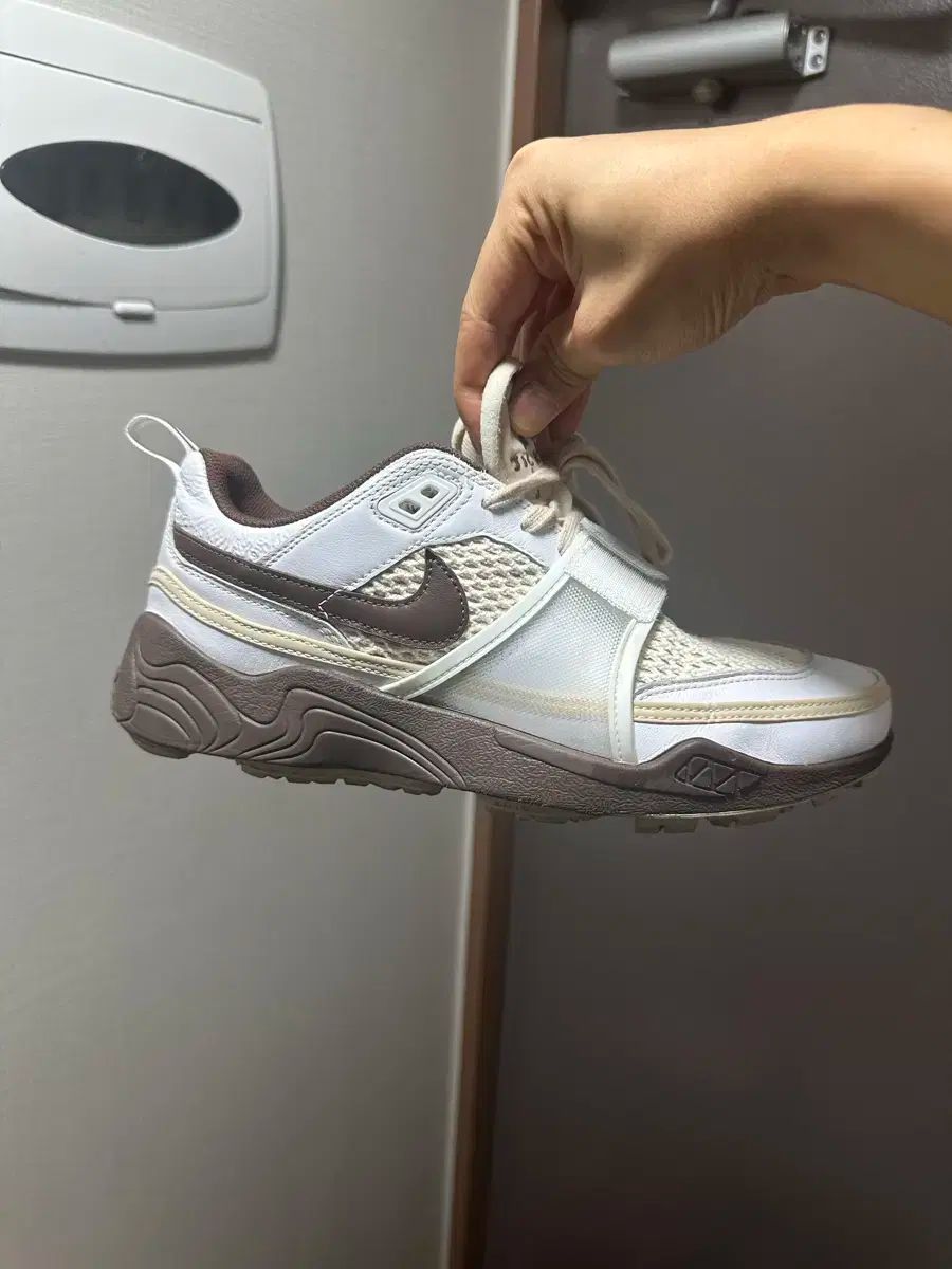 275 ナイキ スコット ズーム フィールド