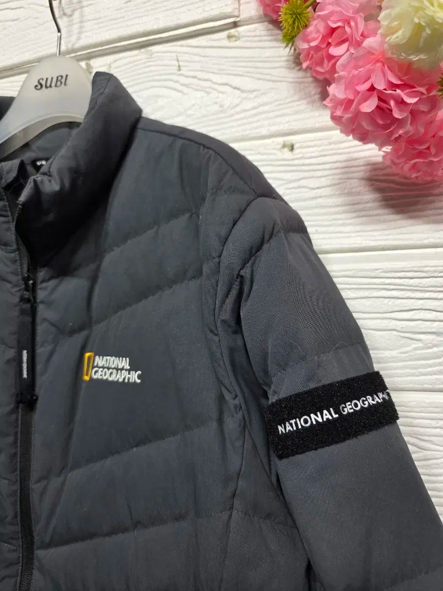 ナショナルジオグラフィック 軽量ダウンジャケット 105