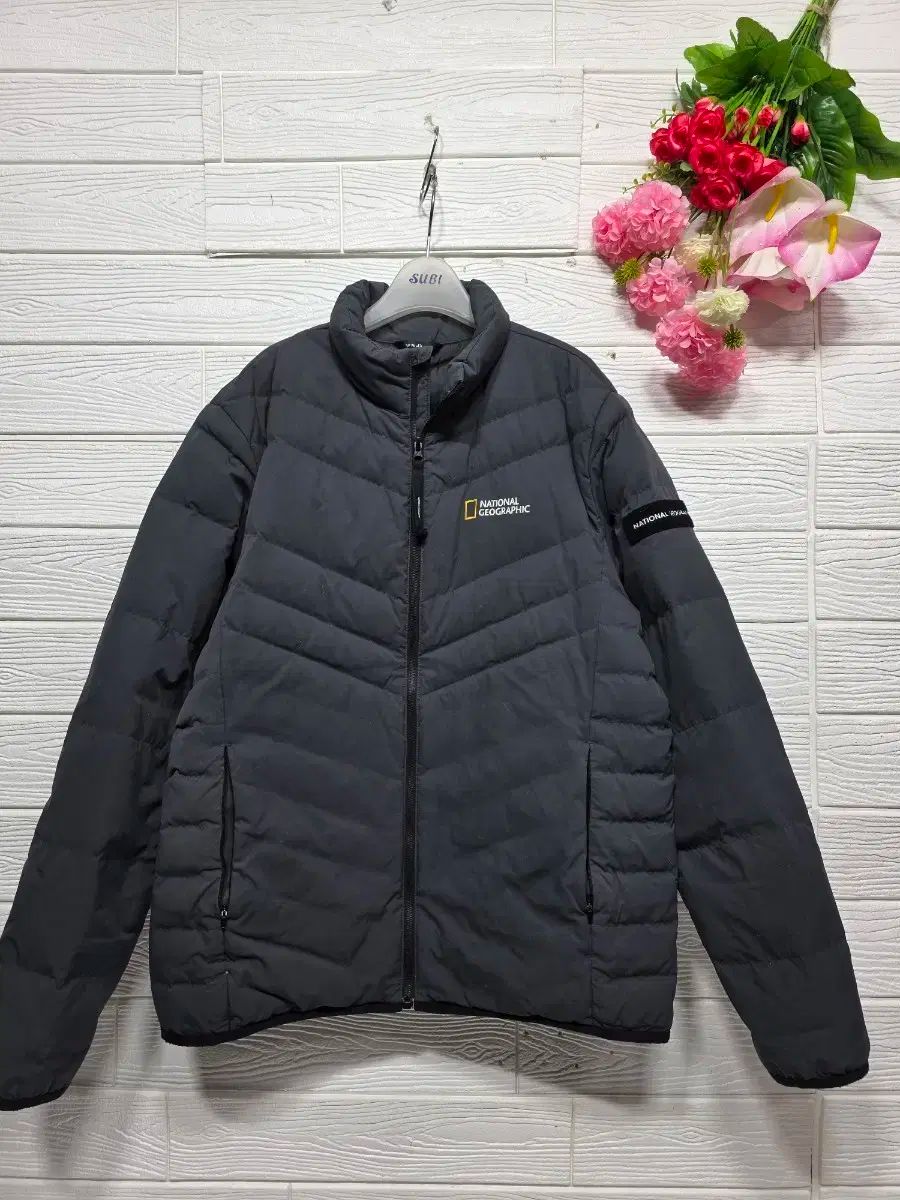 ナショナルジオグラフィック 軽量ダウンジャケット 105