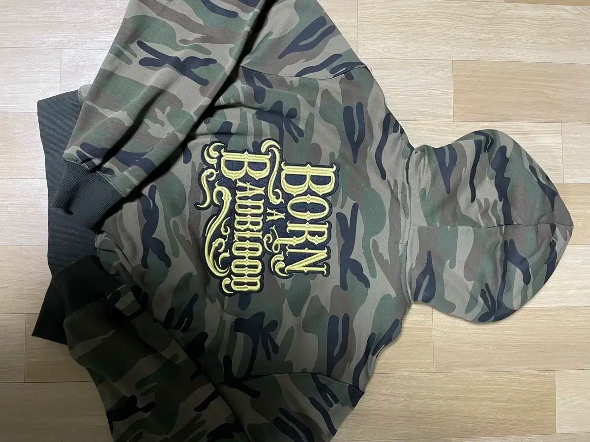  BADBLOOD バッドブラッド カモフラ WHO ジップアップ Sサイズ パーカー トップス