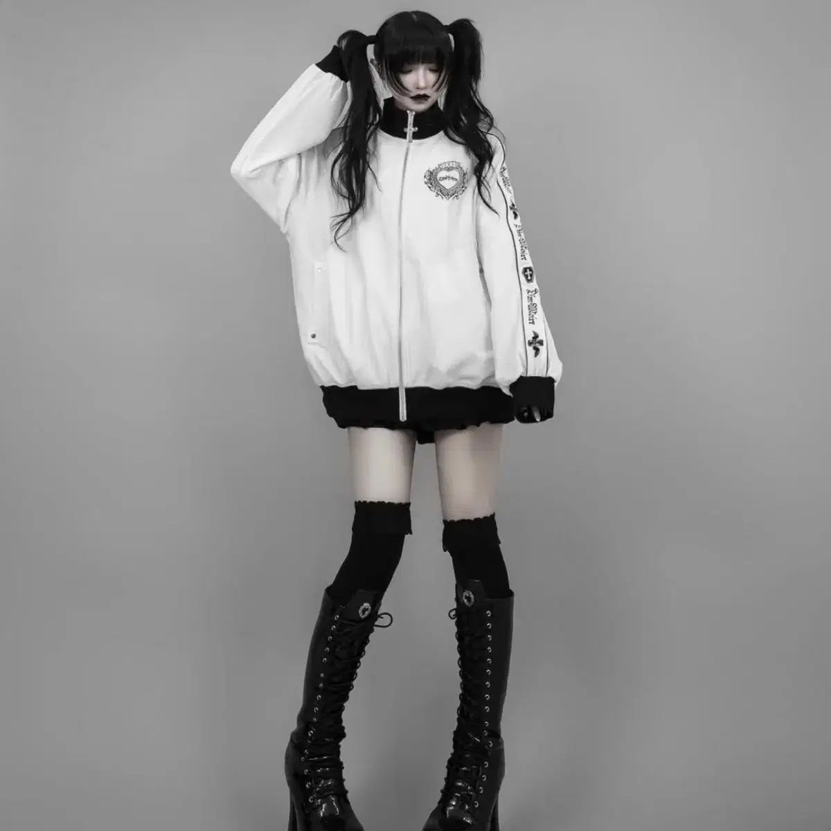 Dimmoire 딤モアール ベロア ジャージ 白 xl - メルカリ