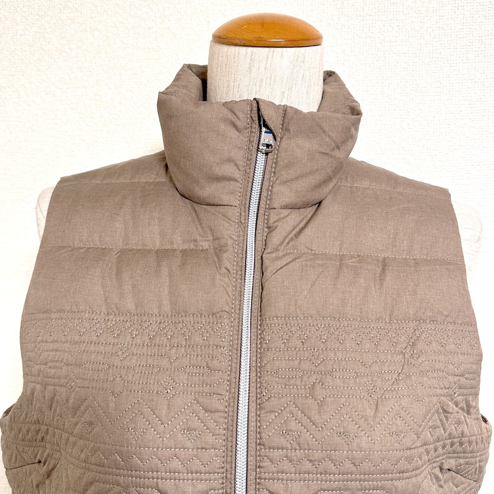 RXL ラルフローレン ウィメンズ ゴルフウェア ノルディック柄ステッチ入り スタンド ダウンベスト S ベージュ