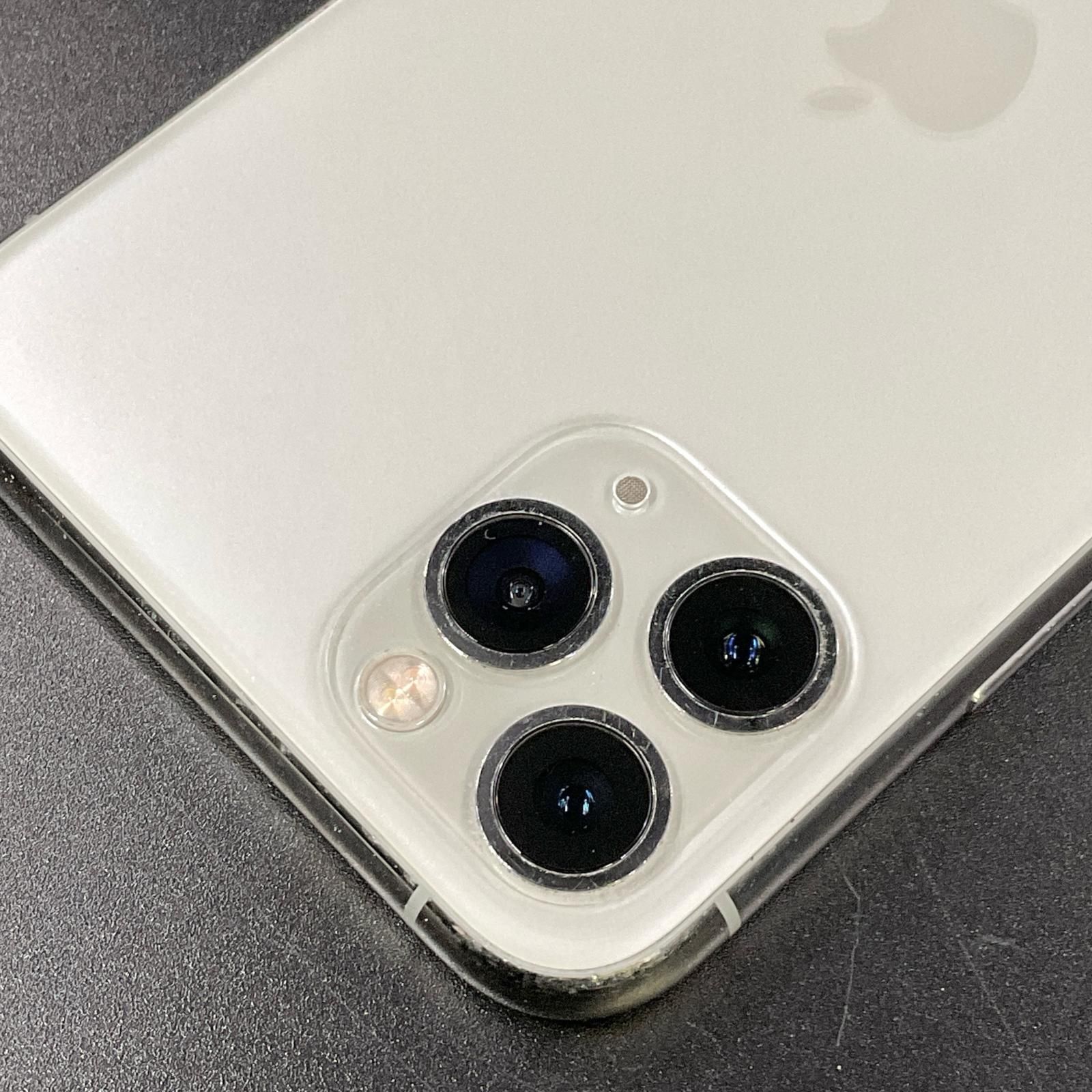 iPhone 11 Pro 256GB シルバー docomo 白ロム 動作確認済 65%【全額