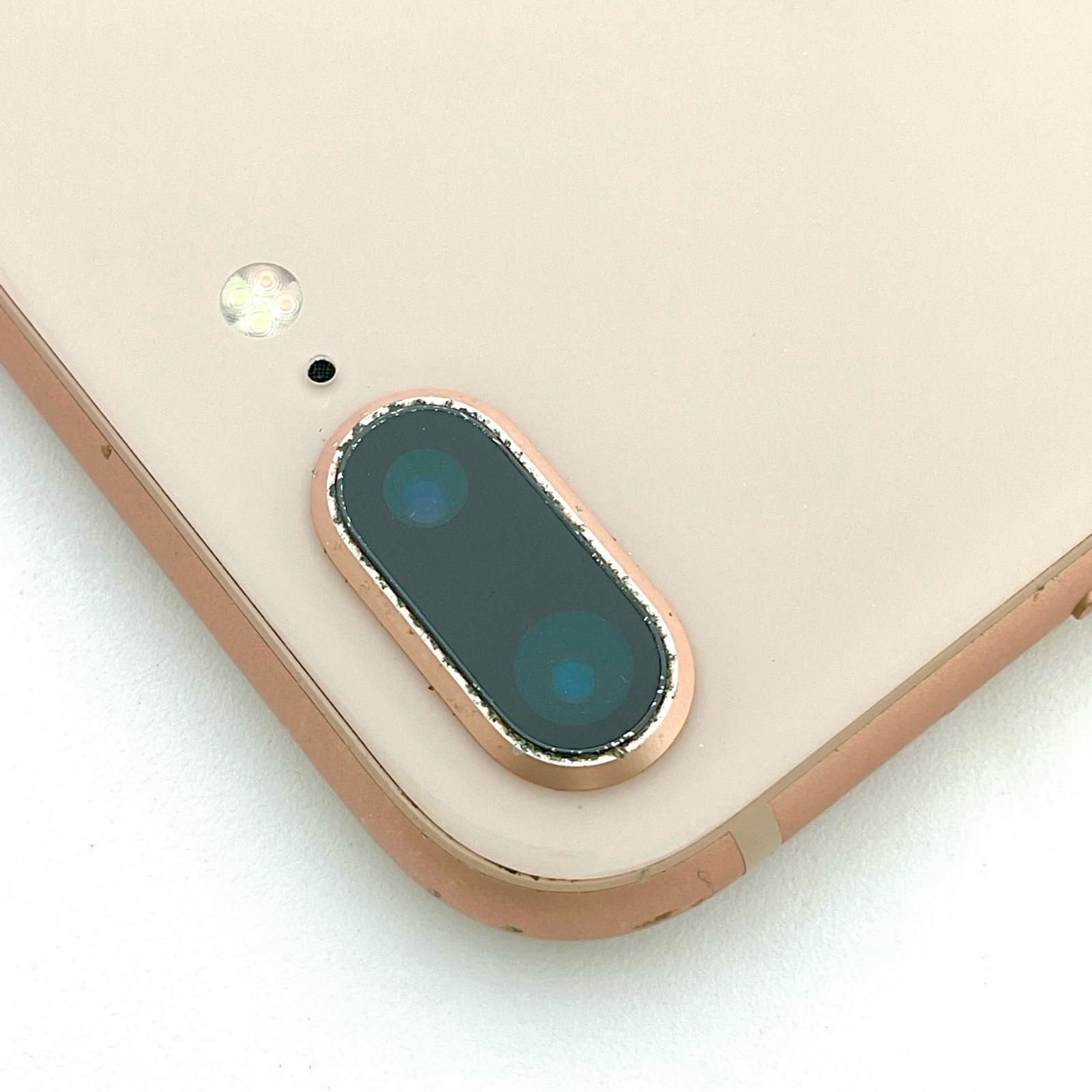 iPhone 8 Plus 256GB ゴールド docomo 白ロム 動作確認済 77%【全額