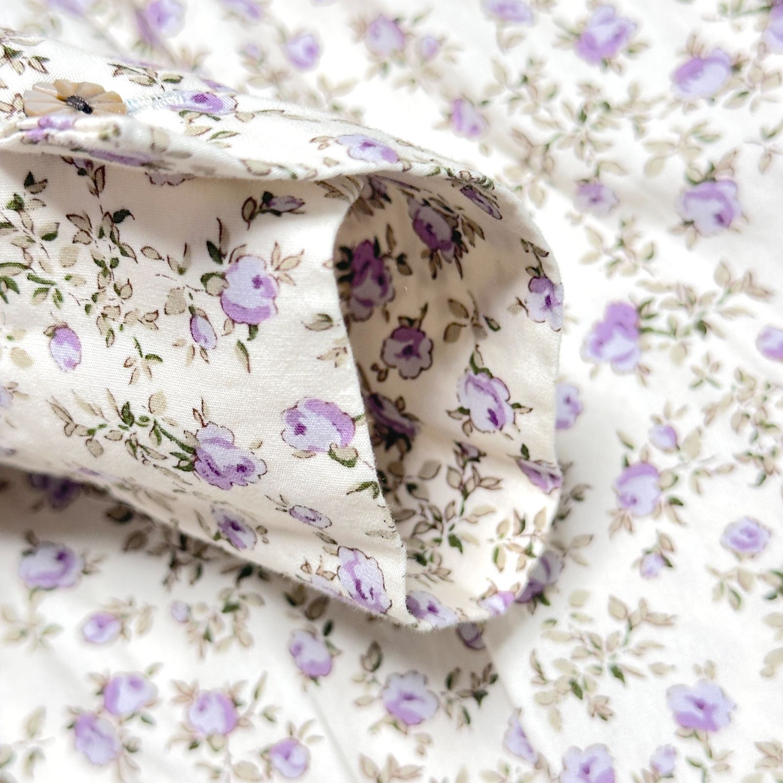  fig London 24 SS Hannah ブラウス 小花柄 ノー フリルブラウス 花モチーフシェルボタン 長袖 シャツ ブラウス