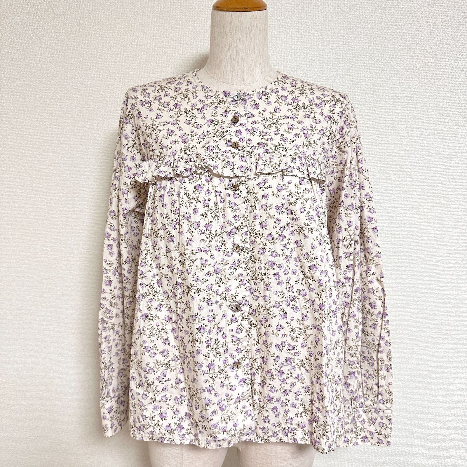 fig London 24 SS Hannah ブラウス 小花柄 ノー フリルブラウス 花モチーフシェルボタン