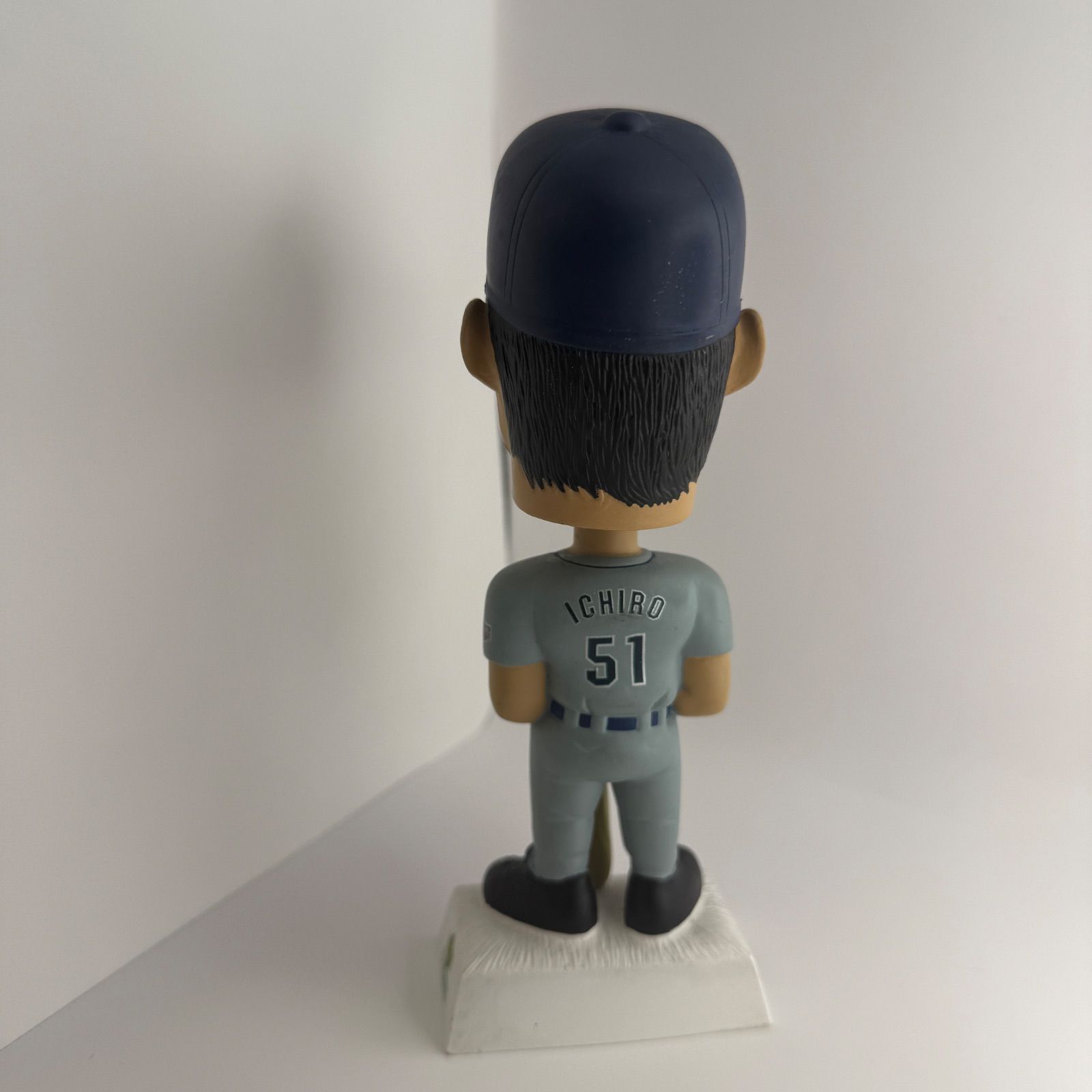 イチロー ボブルヘッド 首振り人形 2001 MARINERS #51 - メルカリ
