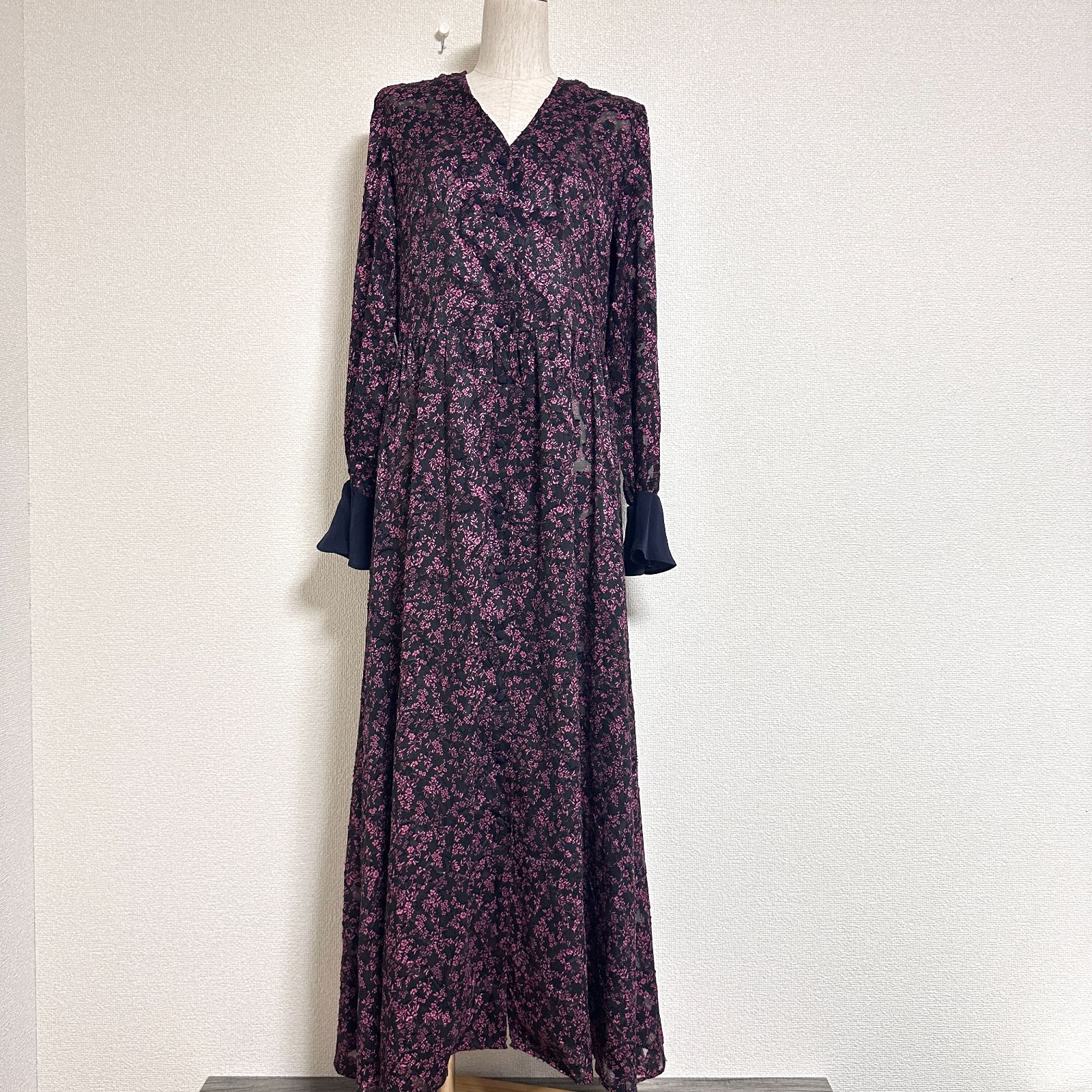 タグ付 Perfume closet 20SS フロントボタン2wayドレス タグ付 Perfume closet 20SS フロントボタン2wayドレス