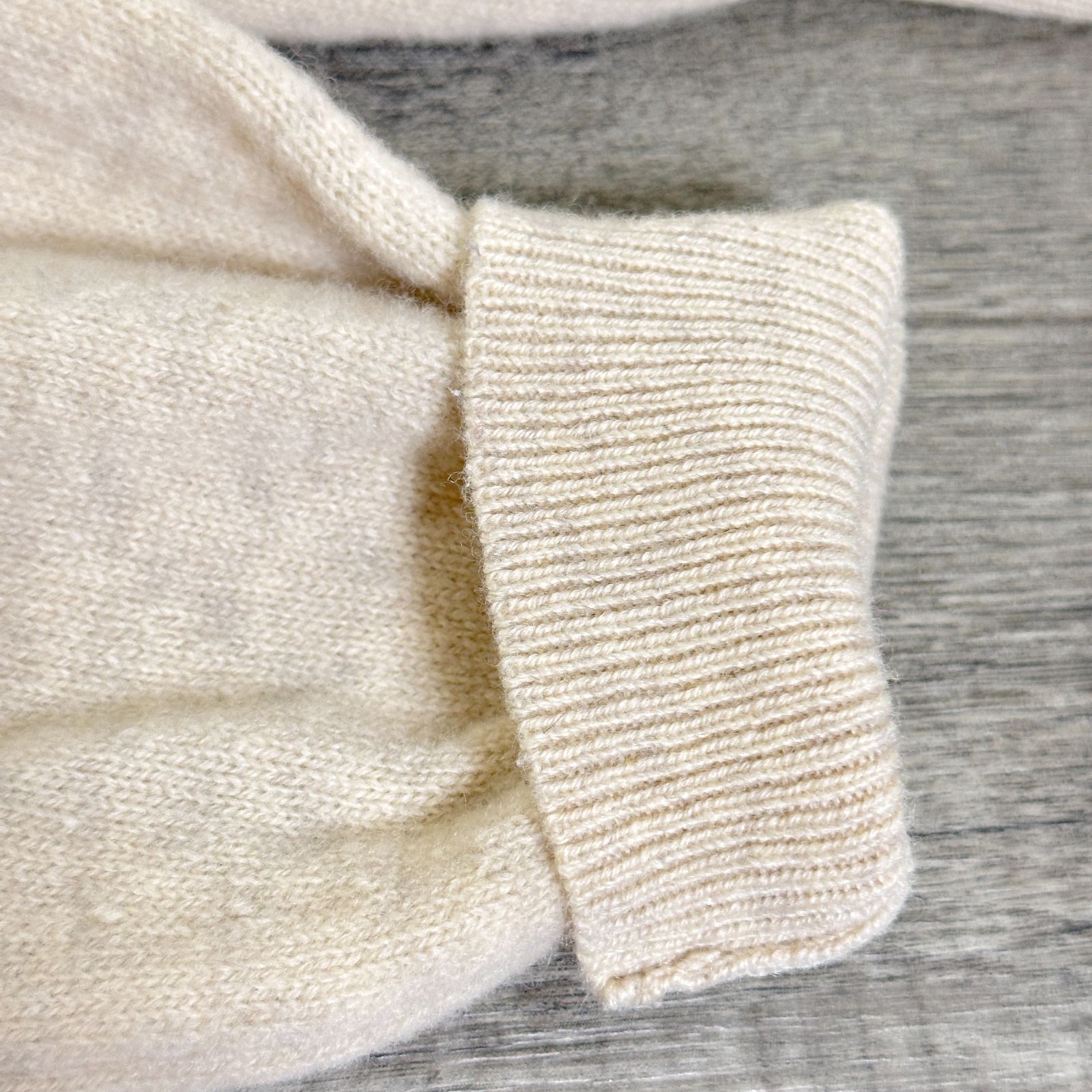 ラムウールニットプルオーバー