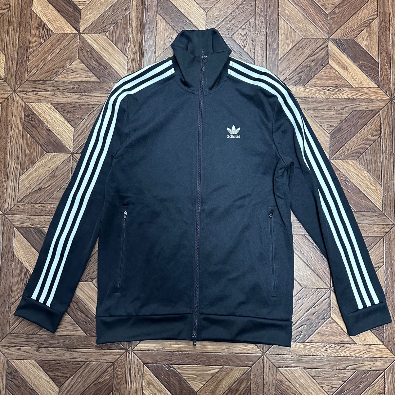 人気 美品 adidas トレフォイルロゴ 3ライン トラックジャケット 刺繍