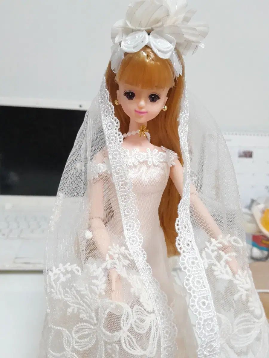 幸せなミミ 幸せな花嫁の笑顔ミミ人形 - メルカリ