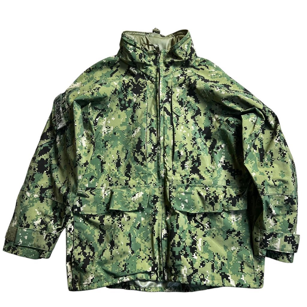 実物 米海軍 NWU Type III】US NAVY 迷彩パーカ Medium-Short / AOR2