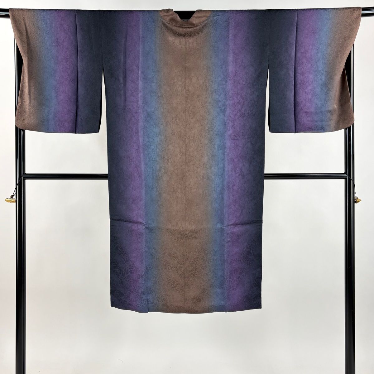 【美品】 道中着 身丈117.5cm 裄丈68cm L 和装コートリバーシブル 地紋 ぼかし 紫 正絹 名品 【】