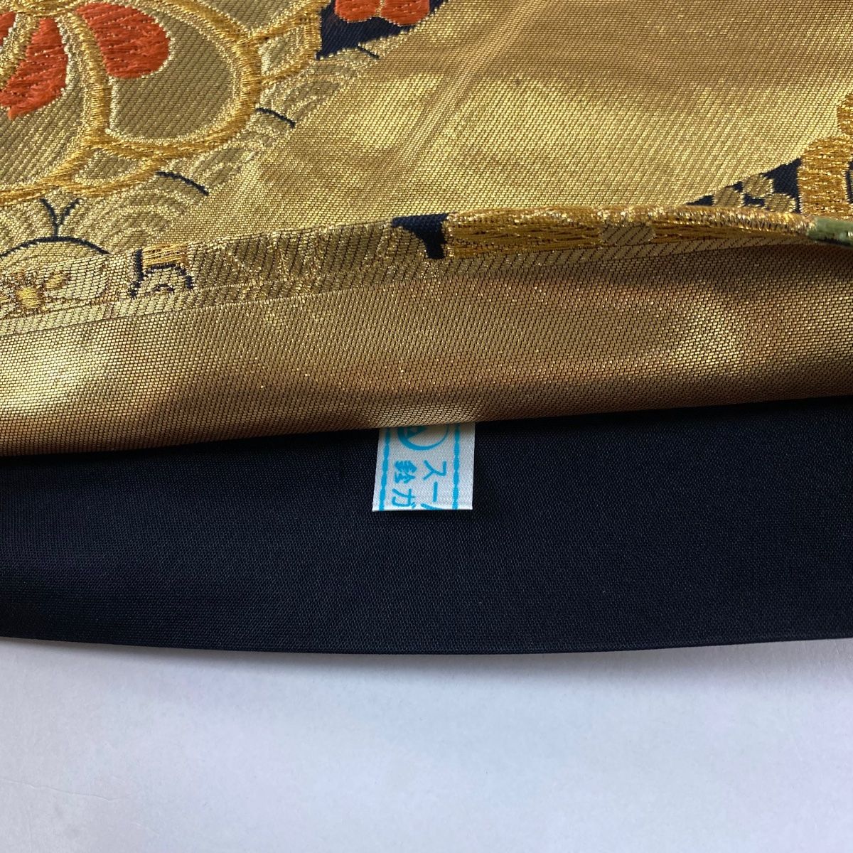 美品】 袋帯 秀品 鈴乃屋 草花 蝶 金銀糸 箔 黒 六通 正絹 【中古