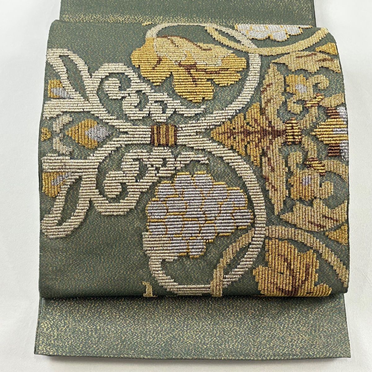 総刺繍 ドロンワーク 袋帯 銀通し 葡萄唐草 唐花 銀糸 お太鼓柄 Q925 総刺繍 ドロンワーク 袋帯 銀通し 葡萄唐草 唐花 銀糸 お太鼓柄 Q925