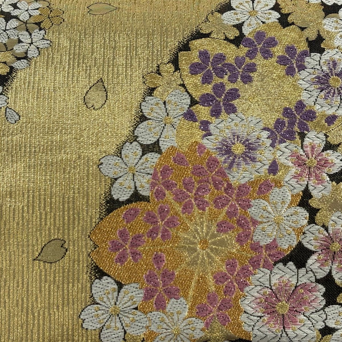美品】 袋帯 秀品 桜 縞 金銀糸 刺繍 金色 六通 正絹 【中古】 - メルカリ