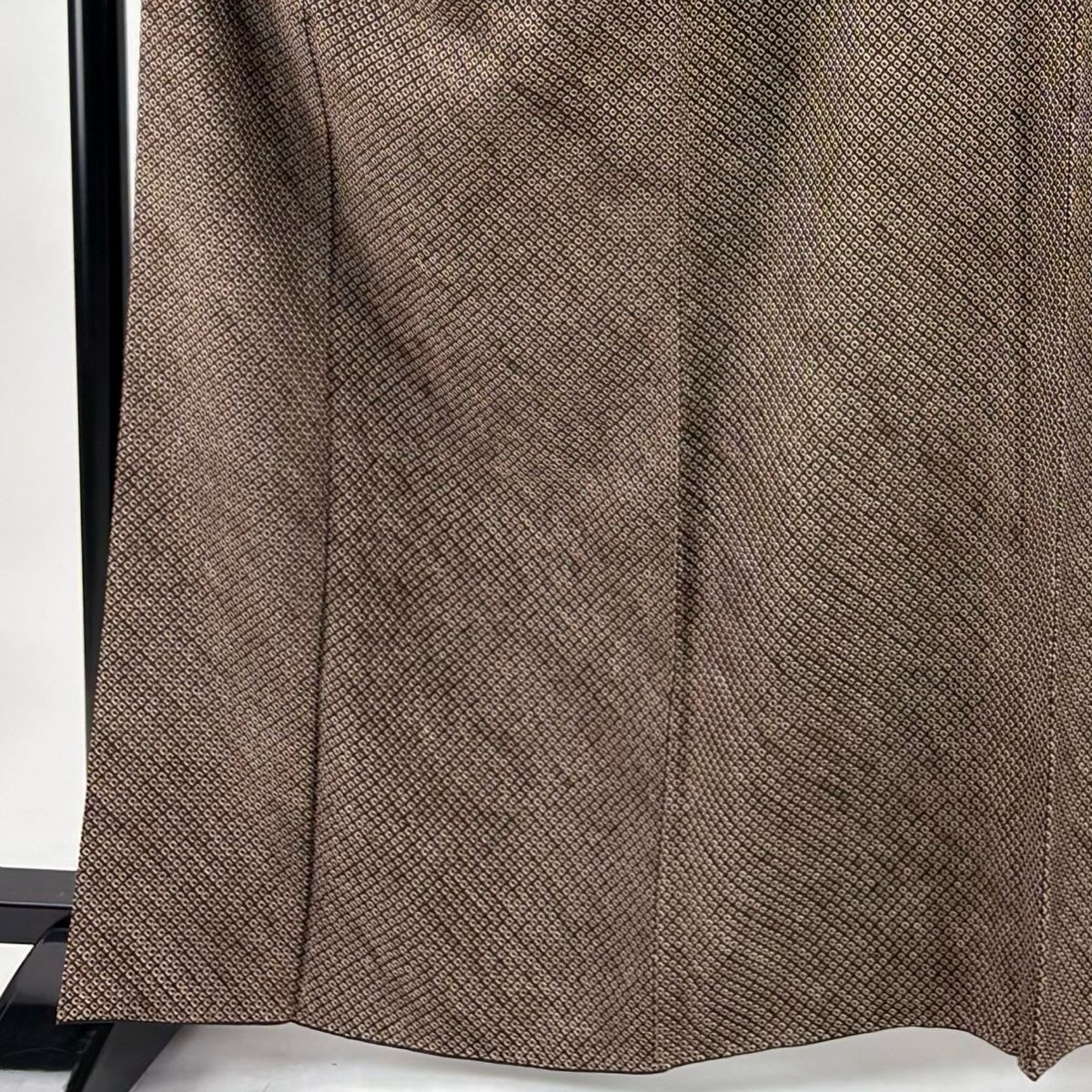 小紋 身丈163.5 cm 裄丈67 M 袷 天然藍 幾何学模様 総絞り 焦茶色 正絹