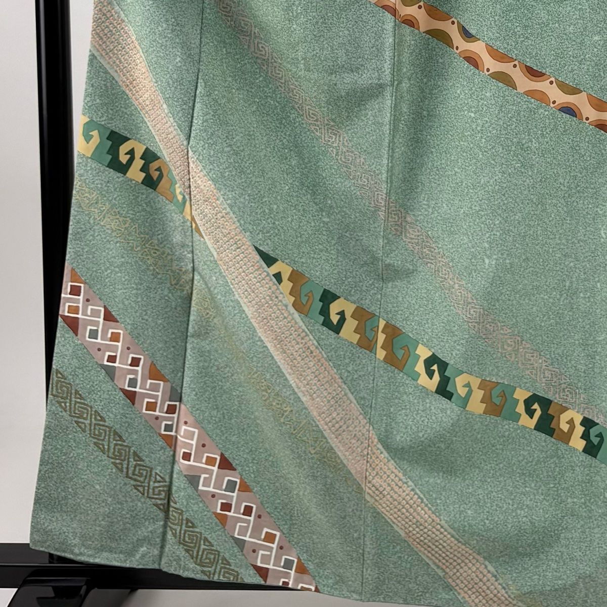 たかびっちNo.2728 正絹大島紬地幾何学絞り袋帯　証紙　美品 美品】 訪問着 身丈161cm 裄丈63.5cm S 袷 大島紬地 証紙 幾何学模様
