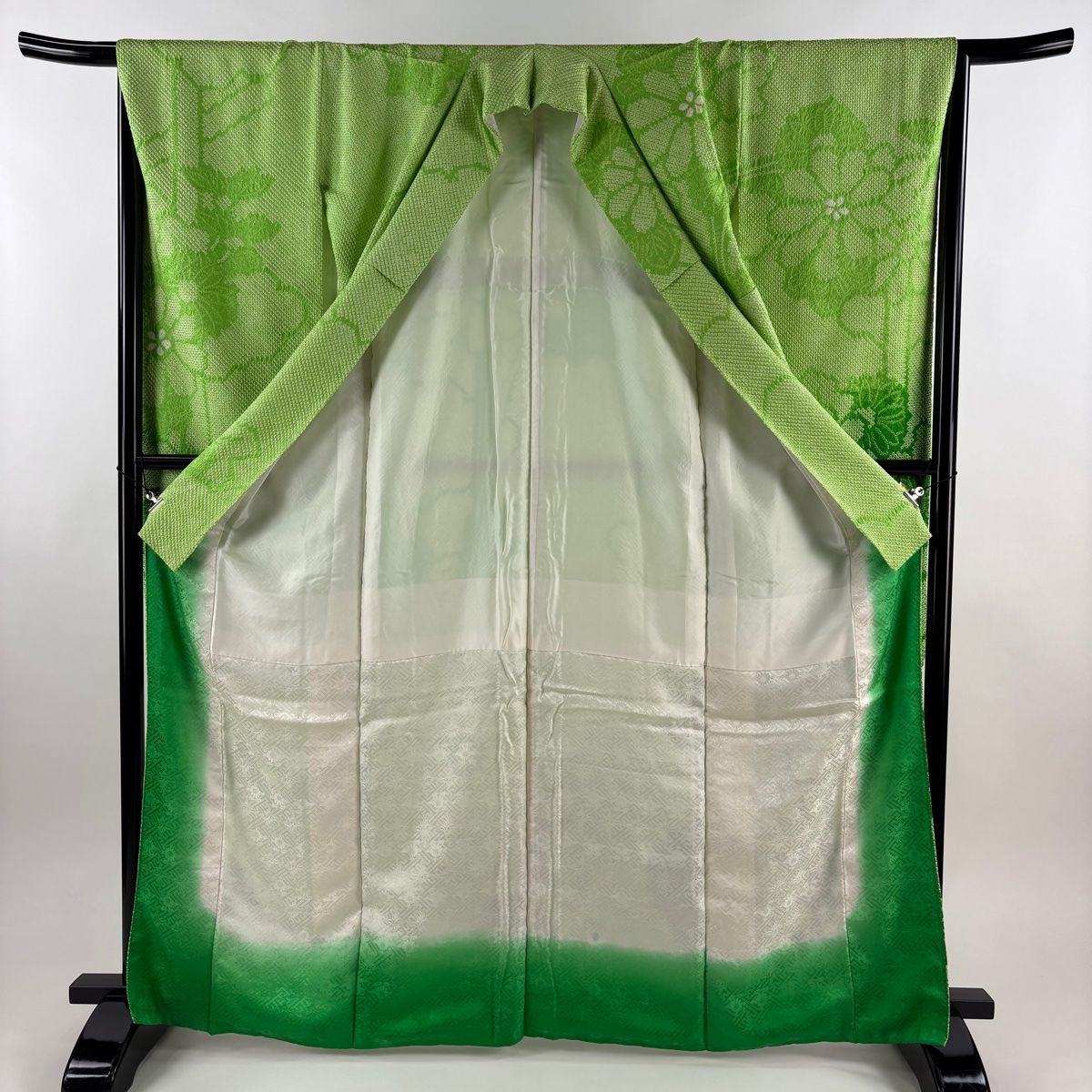 振袖 身丈166.5cm 裄丈67cm M 袷 菊 総絞り 黄緑色 正絹 秀品 【中古