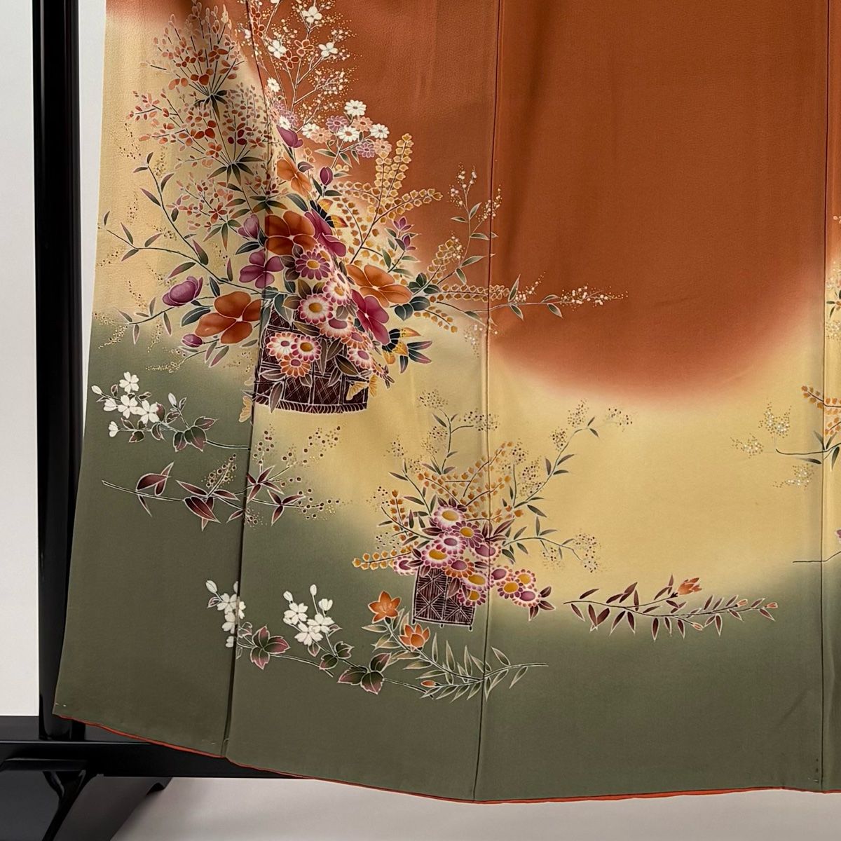 訪問着 身丈159 cm 裄丈63 S 袷 花籠 草花 金彩 染め分け 赤茶 正絹 秀品