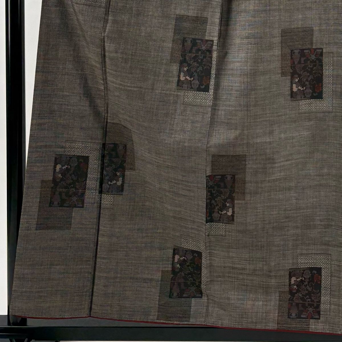 紬 身丈158 5 cm 裄丈61 S 袷 人物 草花 焦茶色 正絹 秀品