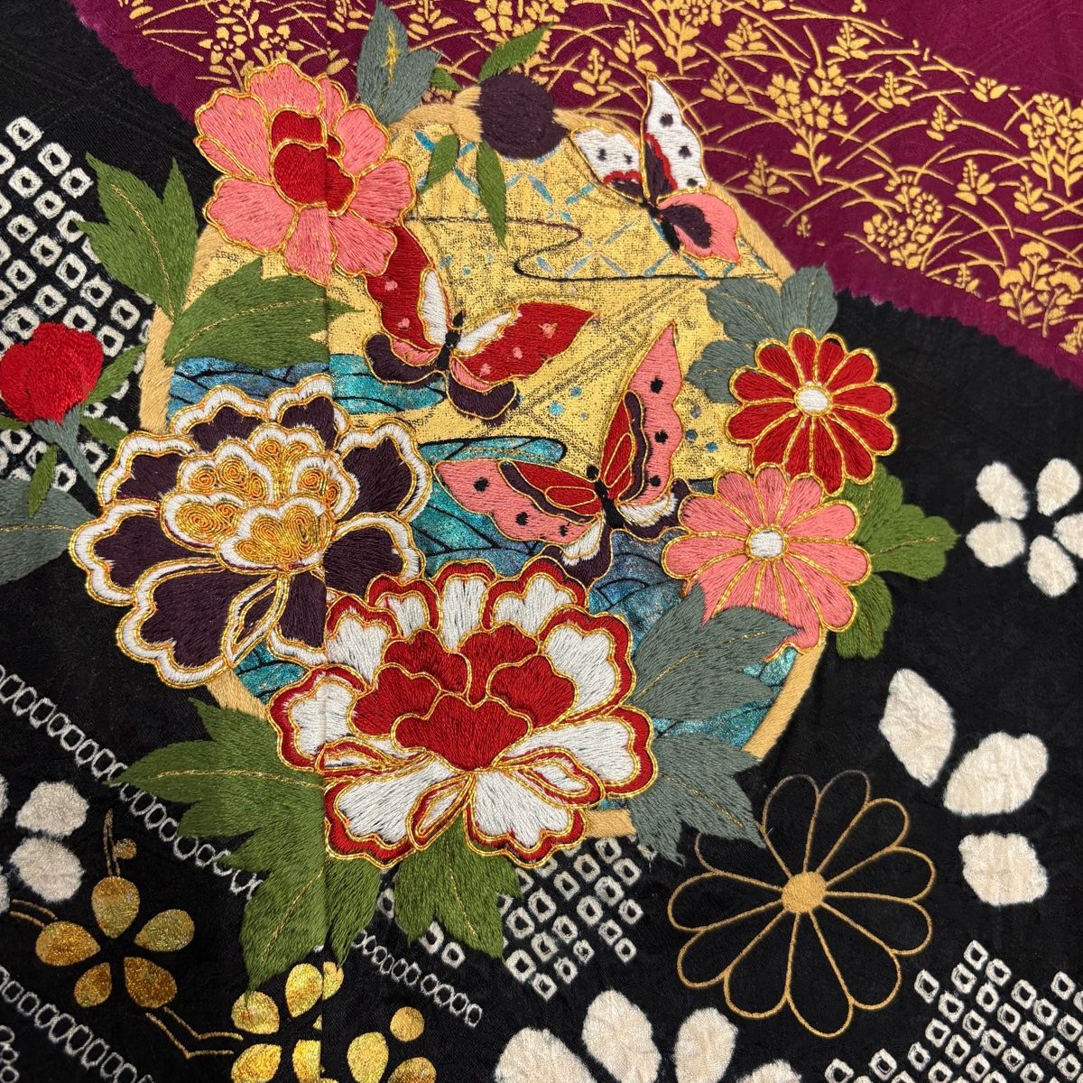  振袖 身丈165 5 cm 裄丈66 M 袷 花丸文 蝶 金糸 金彩 赤紫 正絹 秀品 振袖 着物