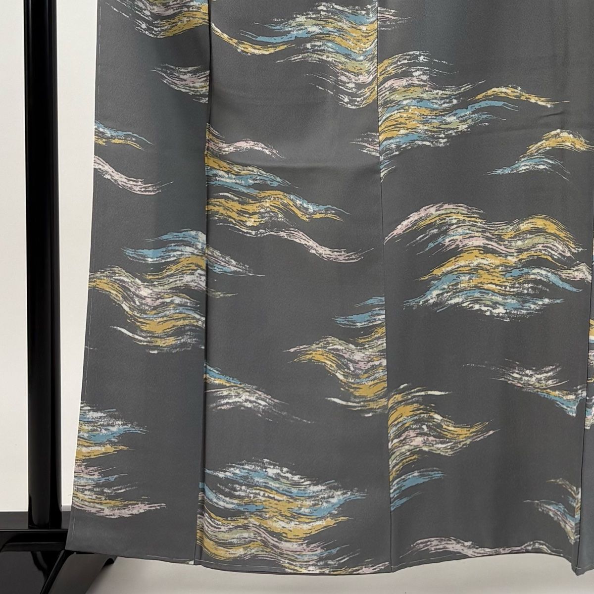 小紋 身丈161 5 cm 裄丈64 M 袷 霞 灰色 正絹 秀品 一つ紋