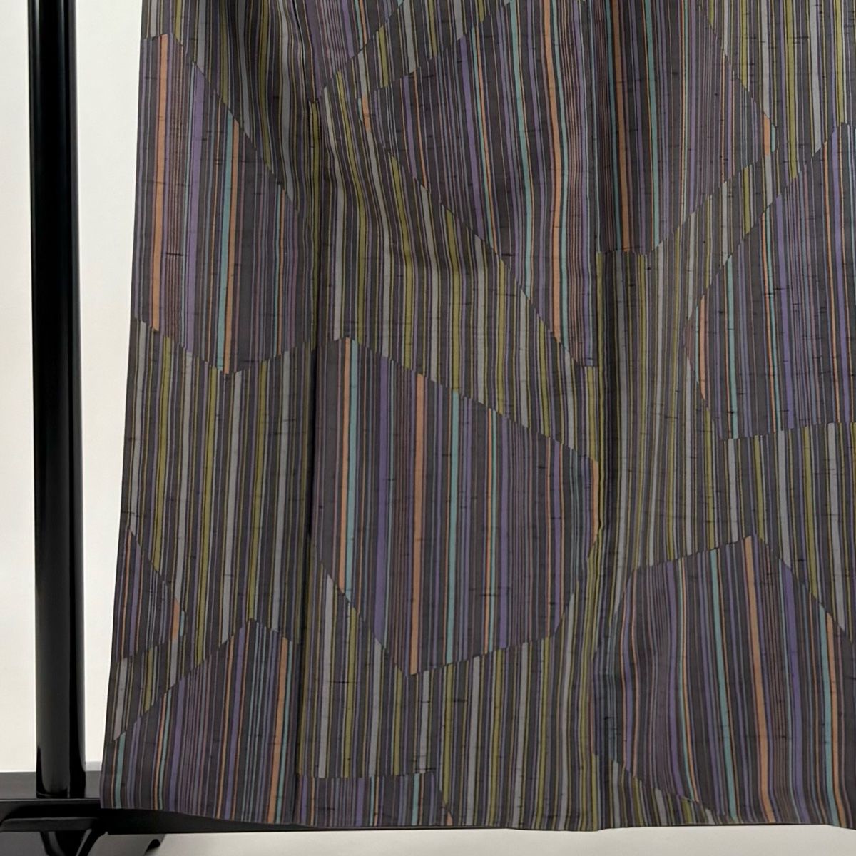 小紋 身丈159 5 cm 裄丈67 M 袷 紬地 縞 幾何学模様 灰紫 正絹 秀品