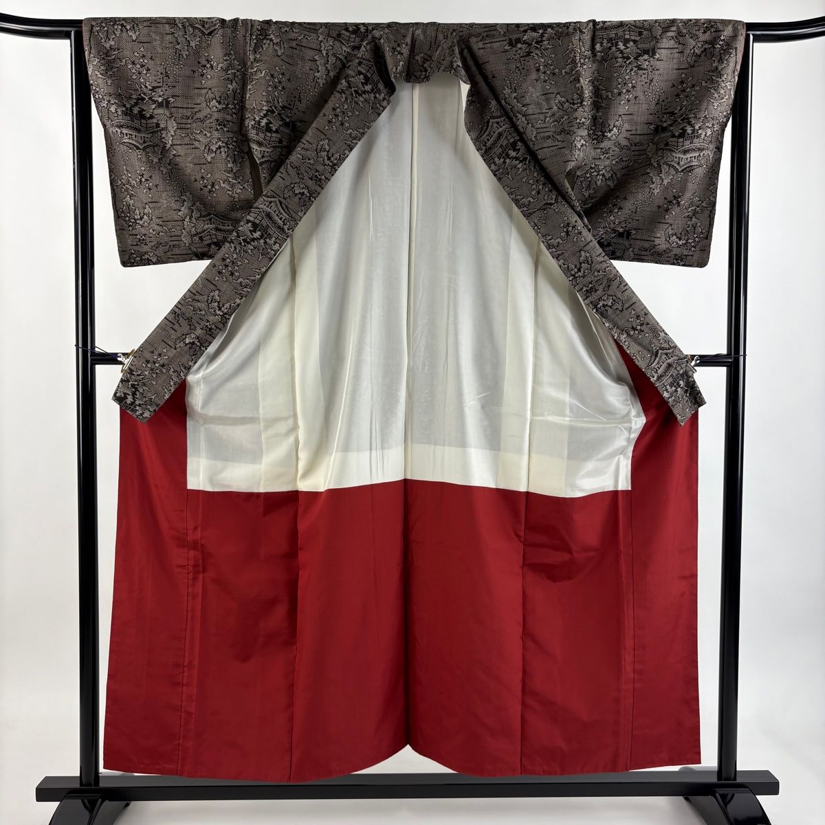  紬 身丈155.5 cm 裄丈66 M 袷 建物 樹木 焦茶色 正絹 秀品 紬 着物