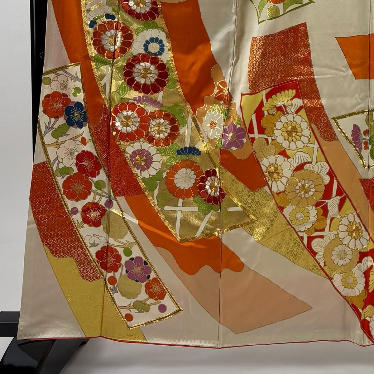 振袖 身丈161 cm 裄丈65 M 袷 熨斗 草花 金糸 金彩 ベージュ 正絹 秀品