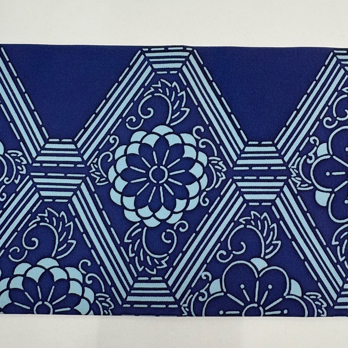 美品】 名古屋帯 秀品 花唐草 藍色 正絹 【中古】 - メルカリ