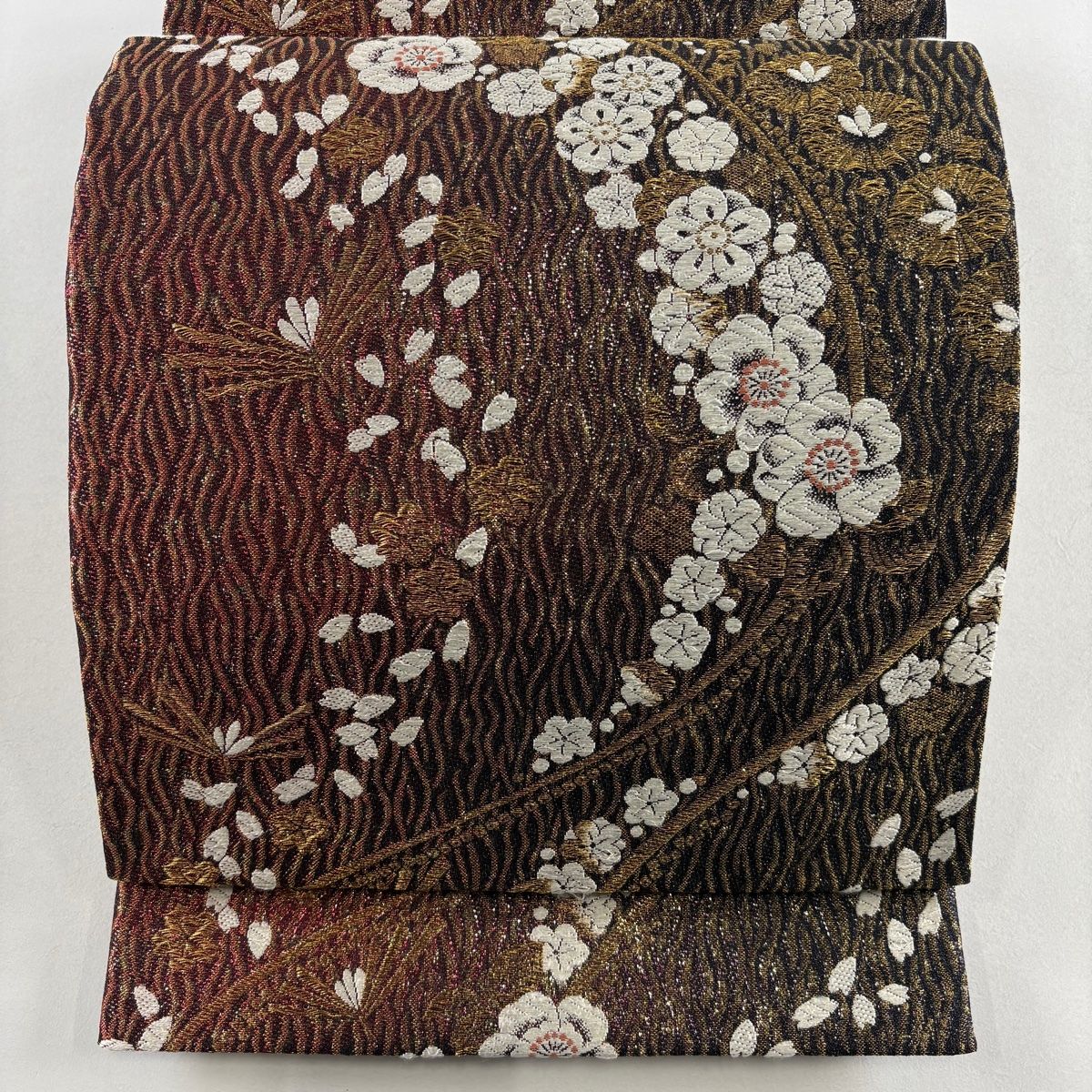 美品】 袋帯 秀品 梅 桜 唐織 金糸 赤 六通 正絹 【中古】 - メルカリ
