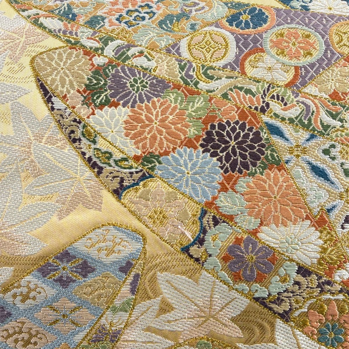 袋帯 秀品 舟 草花 金糸 箔 ベージュ 六通 正絹