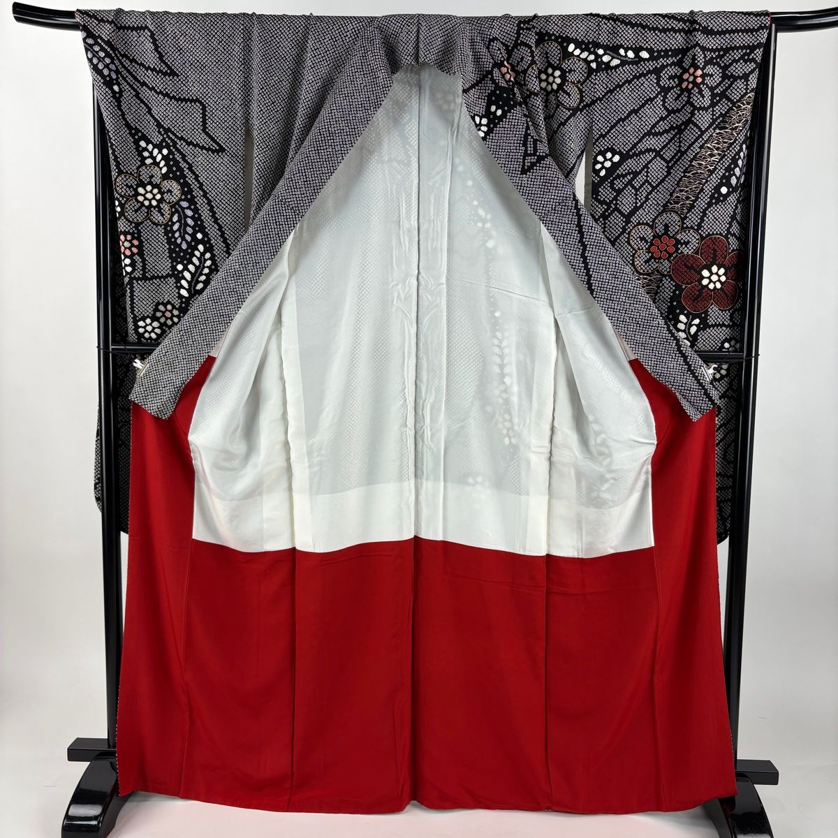  振袖 身丈166 cm 裄丈67 M 袷 ますいわ屋 梅 熨斗 金彩 総絞り 黒 正絹 振袖 着物