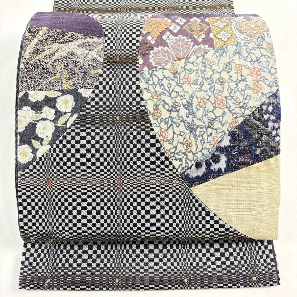 【美品】 袋帯 名品 草花 変わり市松 箔 黒灰 お太鼓柄 正絹 【】