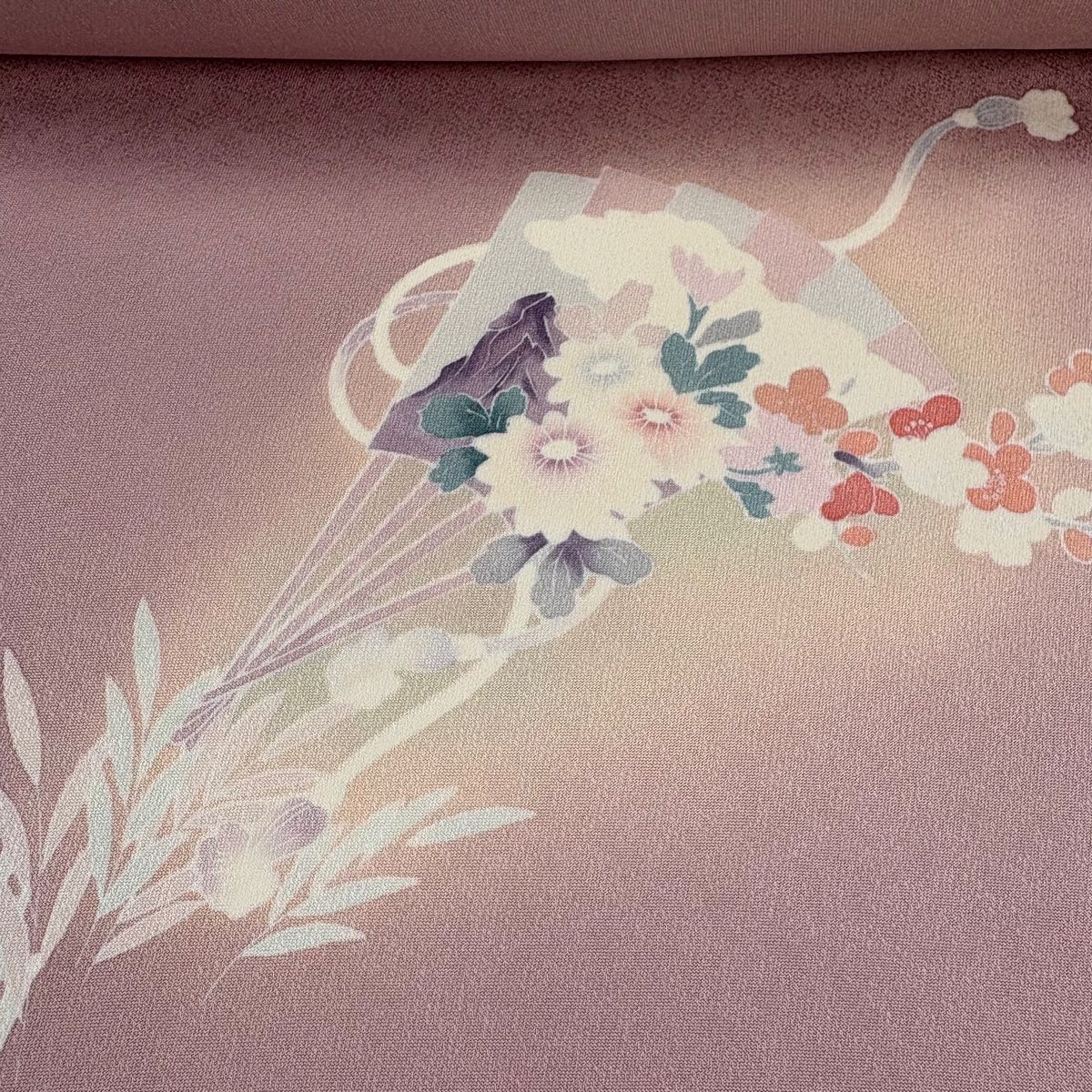 反物 秀品 付下げ 扇 花鳥 金彩 ぼかし 灰紫 正絹